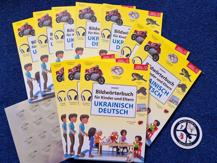 ukrainisch-deutsche Wörterbücher für Flüchtlinge aus der Ukraine.